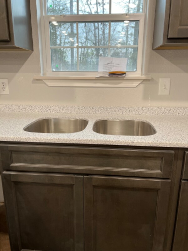 Building Photo - 74 rustic lane