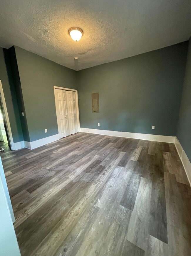 Building Photo - 5407 Virginia Ave