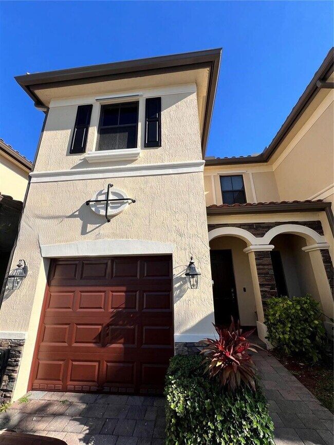 Building Photo - 3311 W 90th Ter