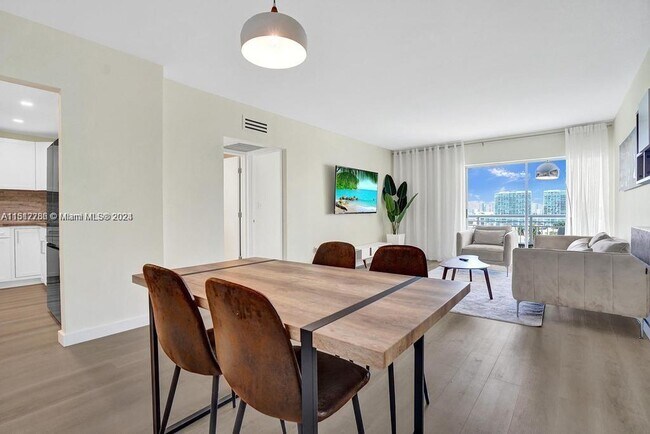 Foto del edificio - 400 Kings Point Dr