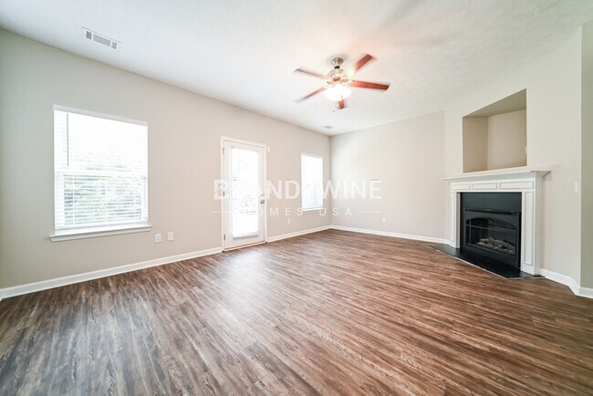 Foto del edificio - 2373 Bigwood Trail