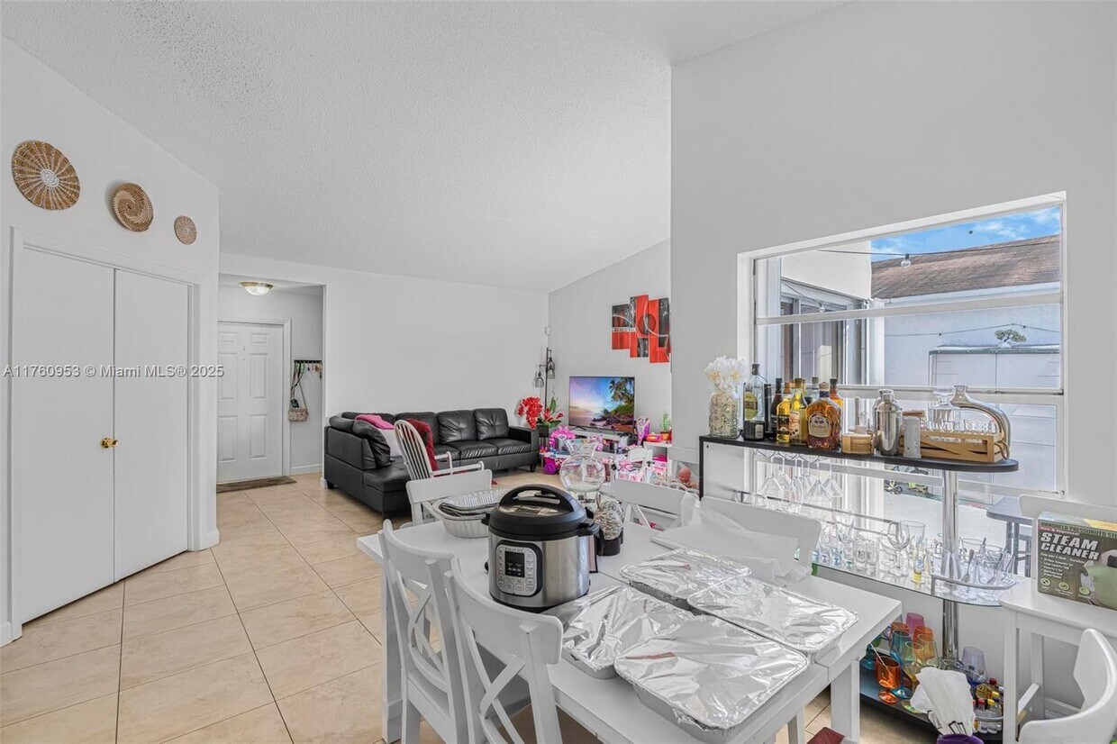 Foto del edificio - 8520 NW 193rd Ln
