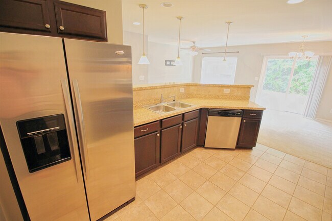 Building Photo - Available September 1st - Gorgeous Townhome MINUTES from RTP, Brier Creek and I-40 & 540!