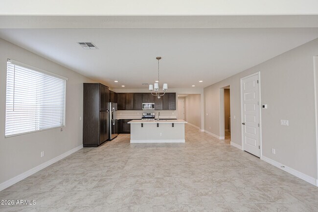Building Photo - 14770 W Smoketree Dr