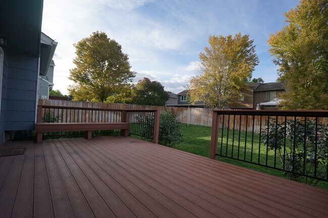 Foto del edificio - 5221 Hudson Cir
