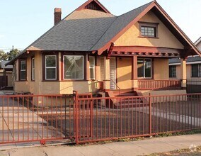 Building Photo - 1244 W 46th St