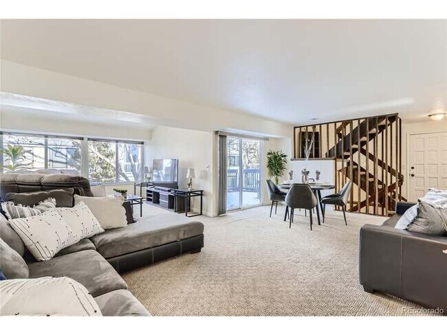 Foto del edificio - 15065 E Louisiana Dr