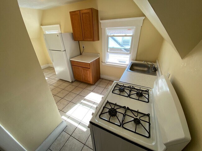 Foto del edificio - 396-398 Ellsworth Ave