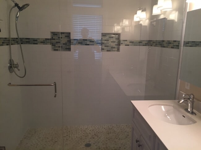 Master Bath shower - 4765 Willben St