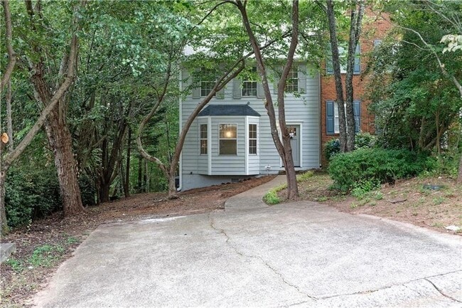 Building Photo - 1697 Cedar Bluff Way