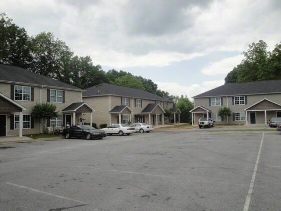 Building Photo - Maple Place Townhomes