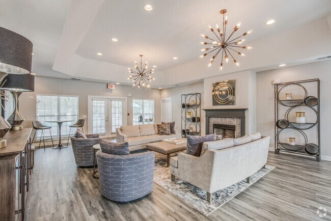 Casa club - Hillside Square