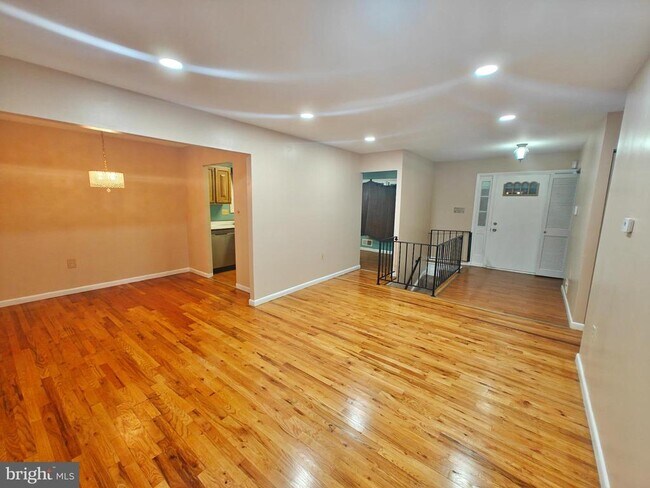 Foto del edificio - 1304 Wendover Ct