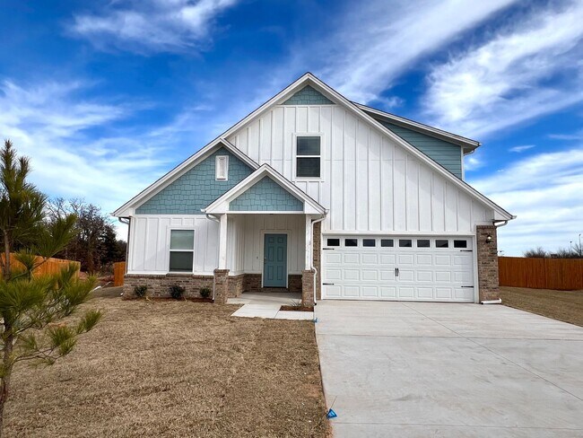 Foto del edificio - 4 Bedroom 3 Bathroom 2 Car Garage Home in Oakdale School District