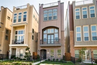 Building Photo - 1348 Arch Pl