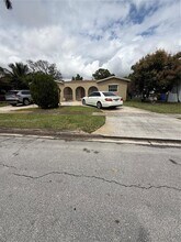Building Photo - 4998 SW 8th Ct