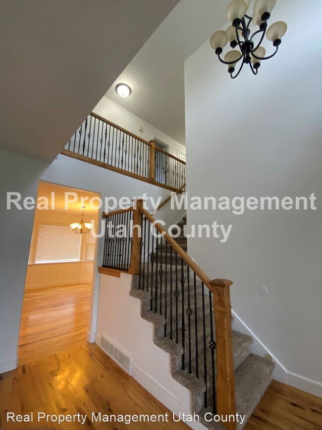Building Photo - 4 br, 3 bath House - 1769 S 700 W