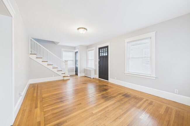 Foto del edificio - 263 Narragansett St