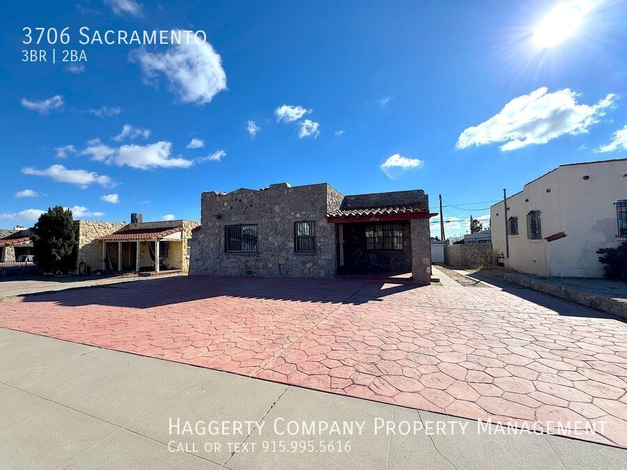 Foto principal - Central El Paso 3 bed with Refrig A/C and ...