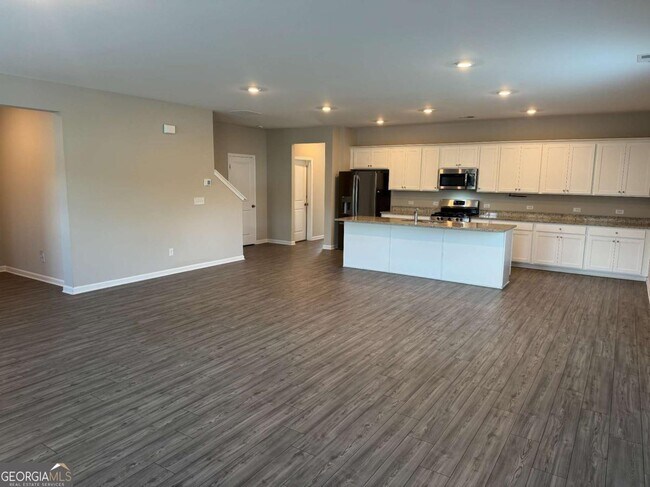 Building Photo - 312 Grey Falcon Ave