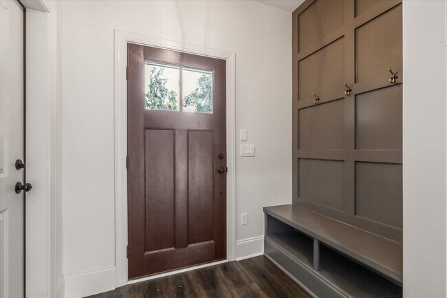 Foto del edificio - 2666 Bending Way