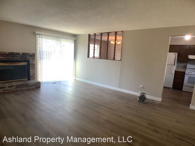 Building Photo - 3 br, 1 bath House - 915 Glendower Street