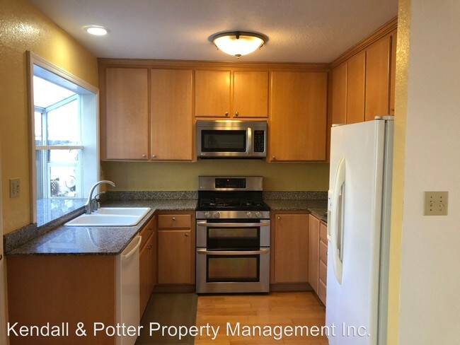 Building Photo - 3 br, 2.5 bath House - 106 Manresa Court