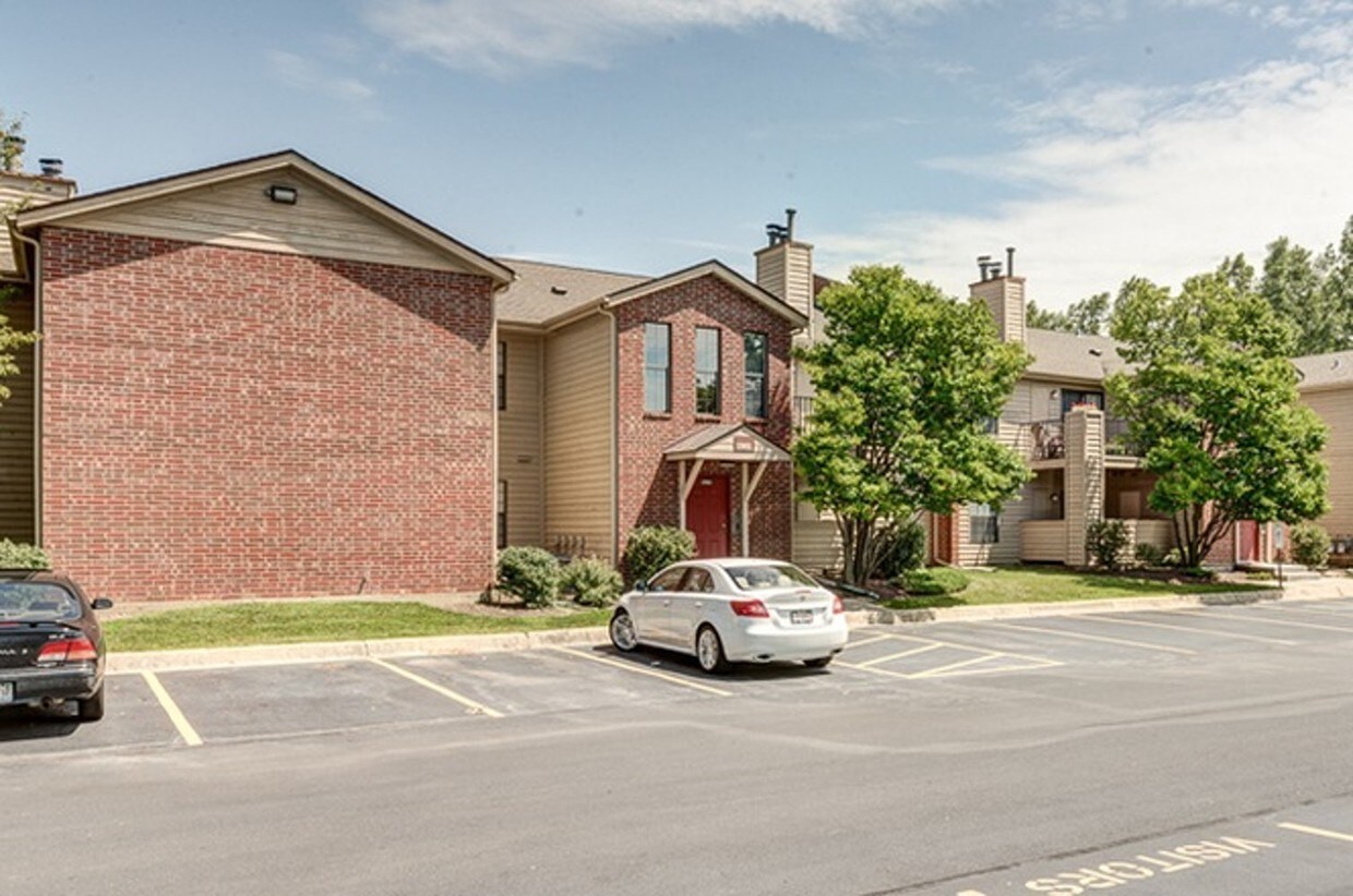 1901 N Hicks Rd, Palatine, IL 60074 Condo for Rent in Palatine, IL