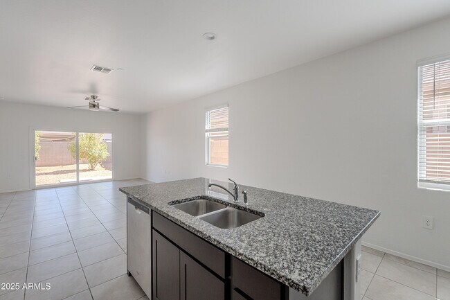 Building Photo - 35337 W San Alvarez Ave