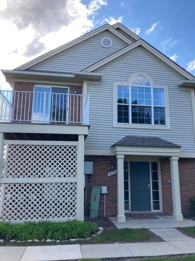 1870 Flagstone Cir Unit 1870, Rochester, MI 48307 Condo for Rent in