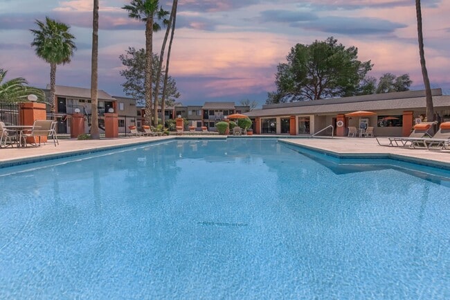 Foto del edificio - Standard Raintree