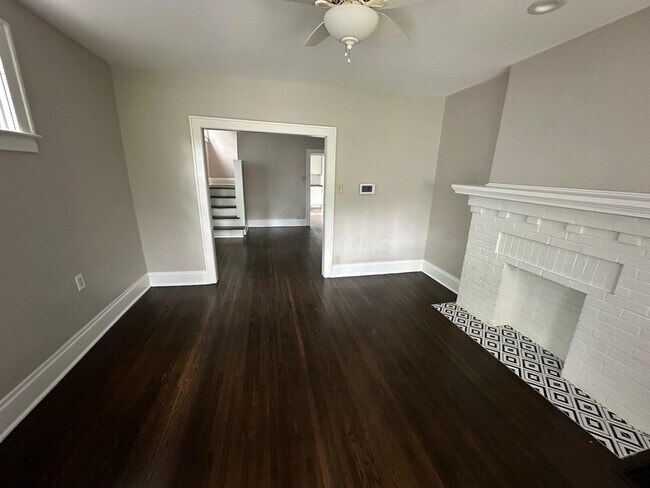 Foto del edificio - 99-101-101 Tibet Rd