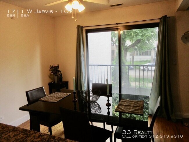 Foto del edificio - 1711 W Jarvis Ave