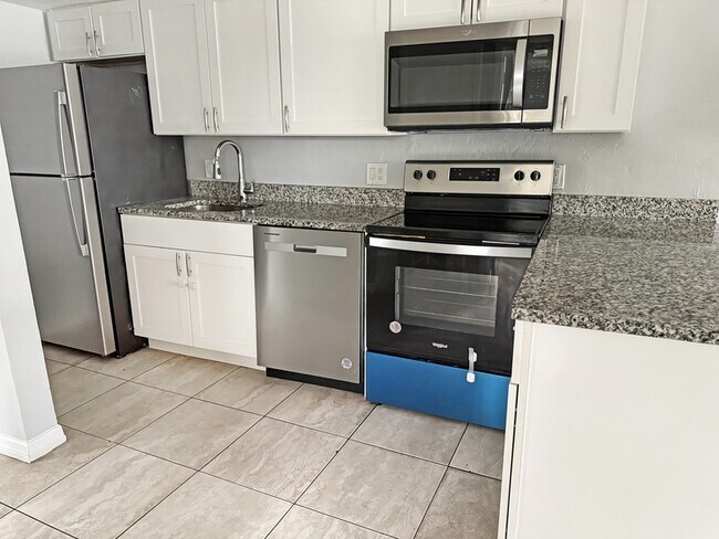 Foto del edificio - 2505 Hanson St