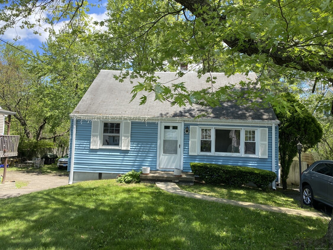Primary Photo - 50 N Taylor Ave