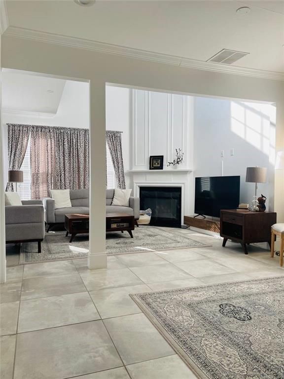 Foto del edificio - 89 Regency Rd