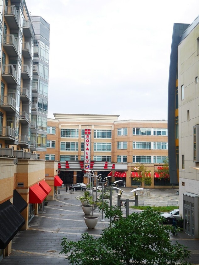 1 Bedroom Luxury Condominium located in Hy... - 1 Bedroom Luxury Condominium located in Hy...