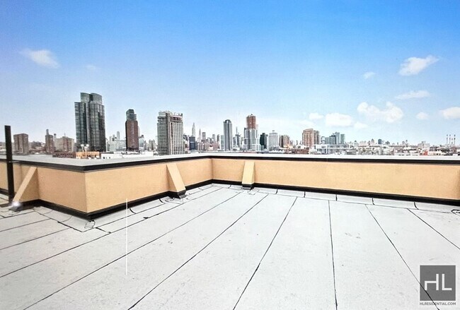 Building Photo - LEASE-BREAKE!!! 1BR apartment in Luxury Bu...