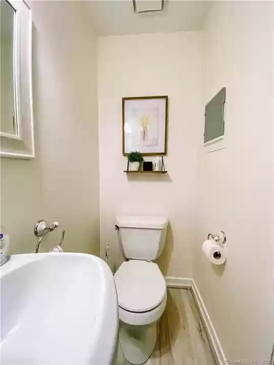 Building Photo - 2 Branch Rd