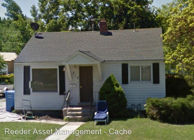 Foto principal - 2 br, 1 bath House - 710 East Center St.