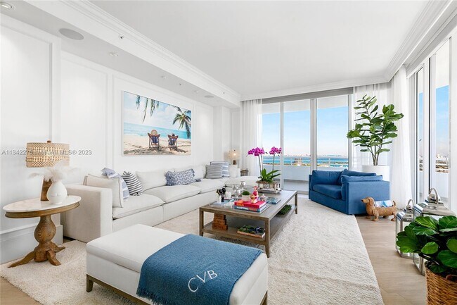 Building Photo - 848 Brickell Key Dr
