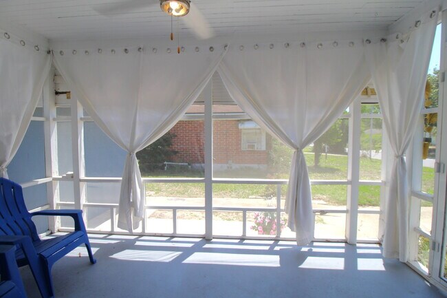 Building Photo - Live Near the Water & NAS Pensacola — Charming 3BR Cottage with Screened Porch, Character Details...