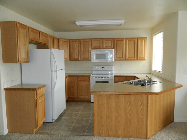 Foto del edificio - 423 Nosler St