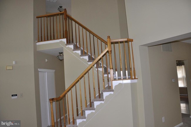 Building Photo - 1 Haystack Ct