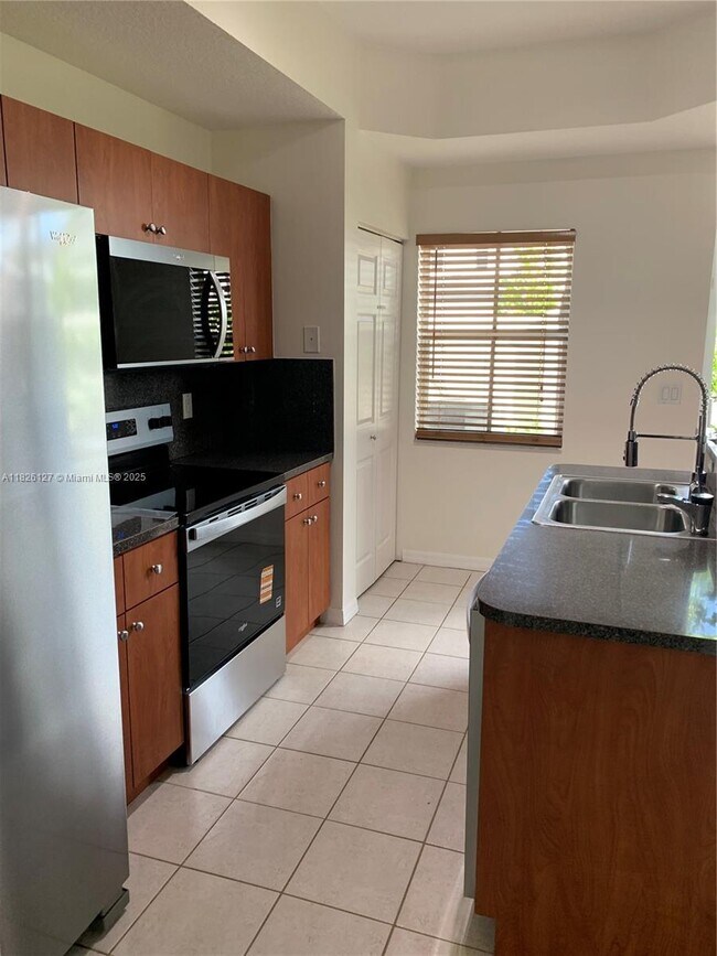 Building Photo - 3046 Red Mangrove Ln S