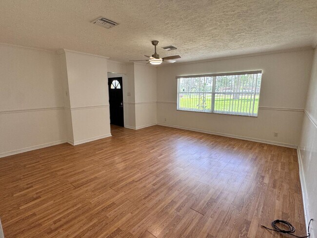 Foto del edificio - 36941 Blanton Rd