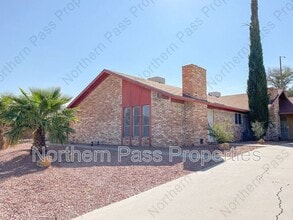 Building Photo - 6435 Pizarro St