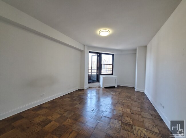 Building Photo - East 82nd Street