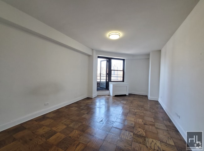 Building Photo - East 82nd Street