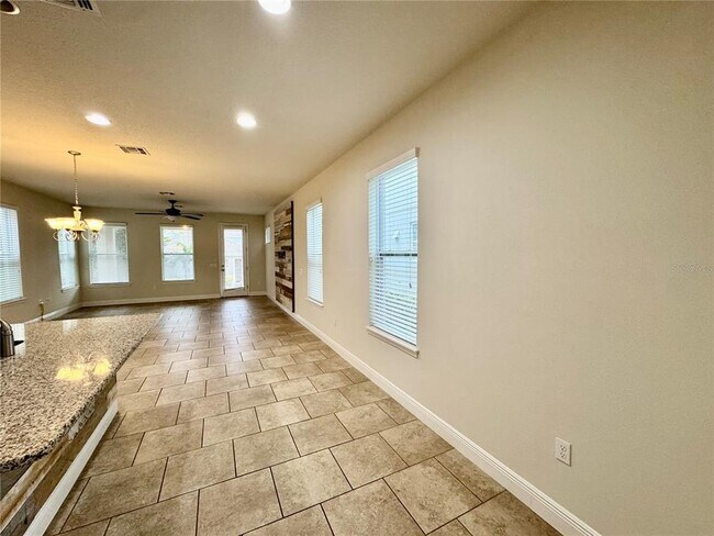 Foto del edificio - 7208 Milestone Dr
